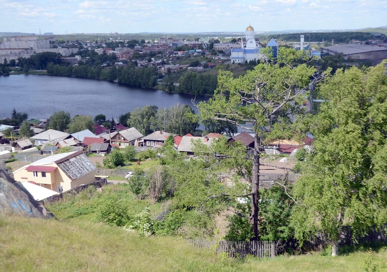 Ревда свердловская область фото города Кто посадил лиственницу на Лысой горе - Ревда-инфо.ру