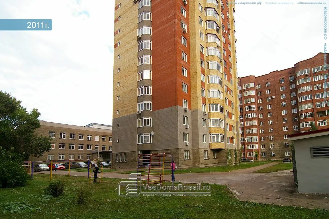 Революционная 111 1 уфа фото Ufa, Revolyutsionnaya st house 111/2. Apartment house