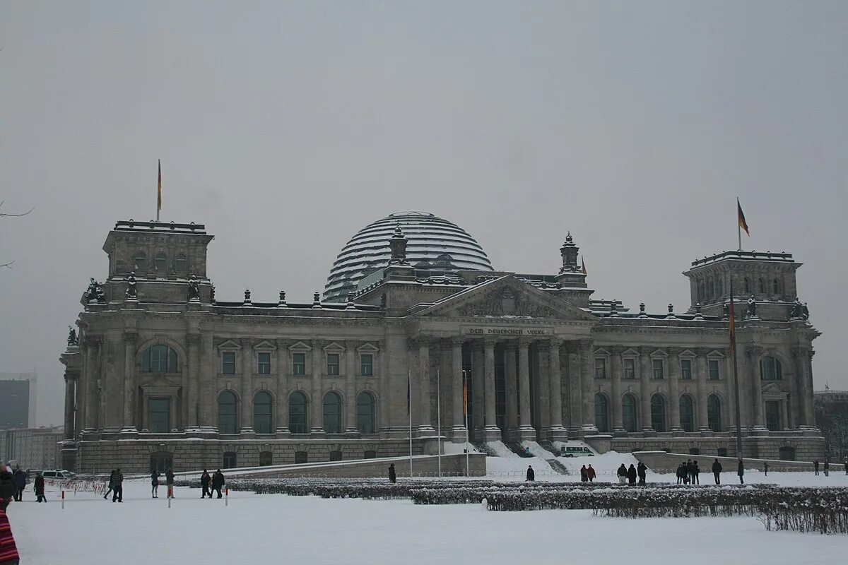 Рейхстаг сегодня фото File:Reichstag, Berlin, Germany1.jpg - Wikimedia Commons