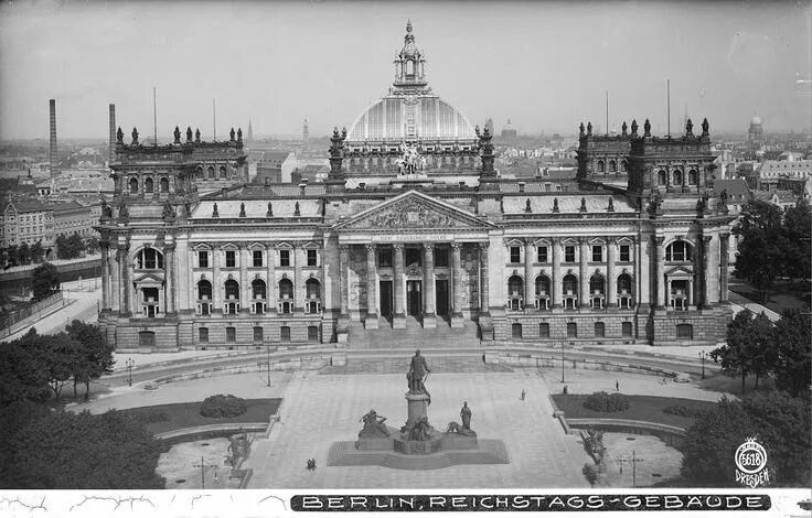 Рейхстаг здание 1945 фото Pin auf Reichstag