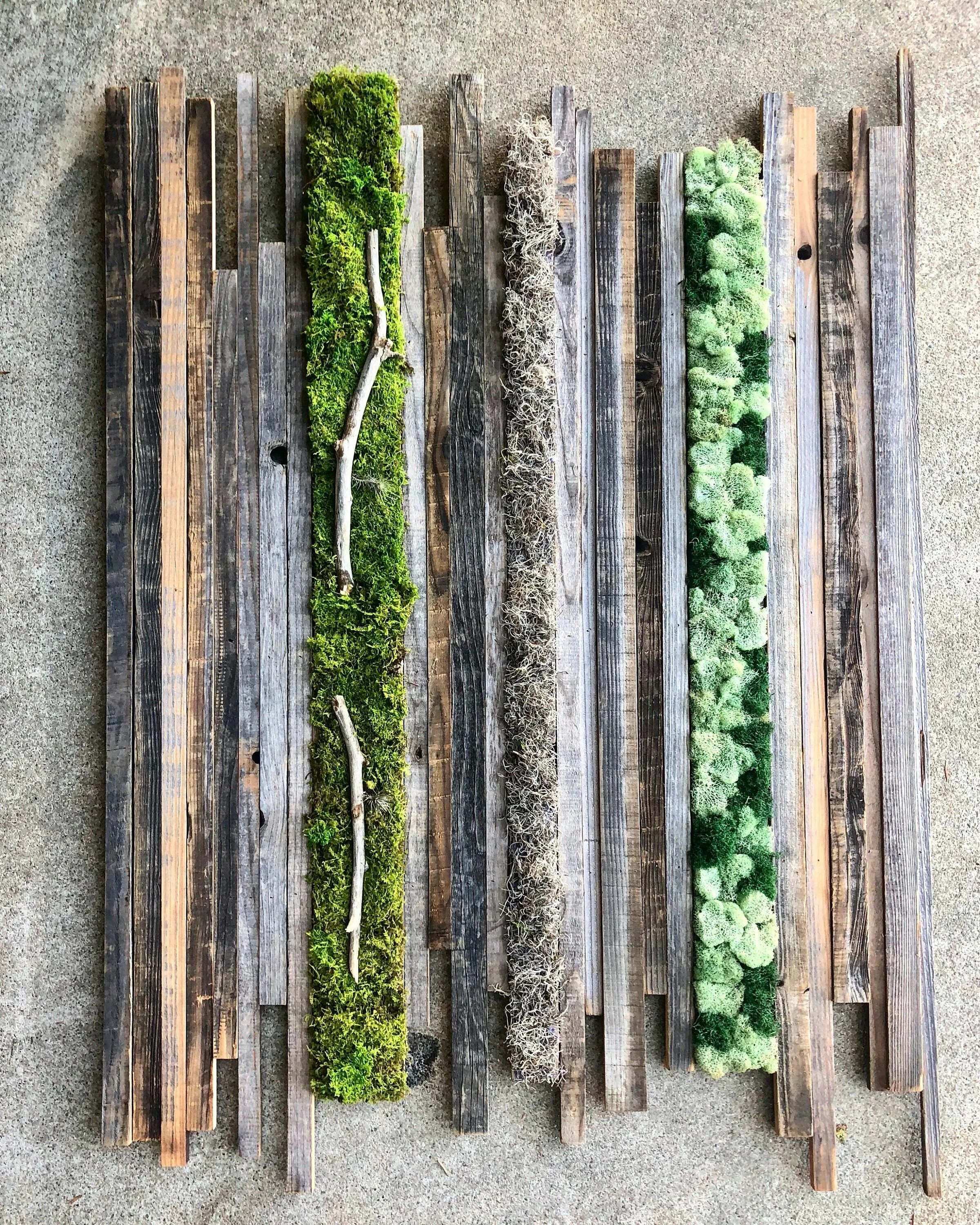 Рейки с мхом в интерьере на стене Wall Garden Mixed Fields Preserved Moss and Rustic Wood Art Panel - Etsy Moss wa