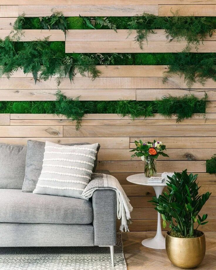 Рейки с цветами в интерьере Instagram post by Homepolish * Jan 27, 2017 at 10:00pm UTC Green wall design, Ve