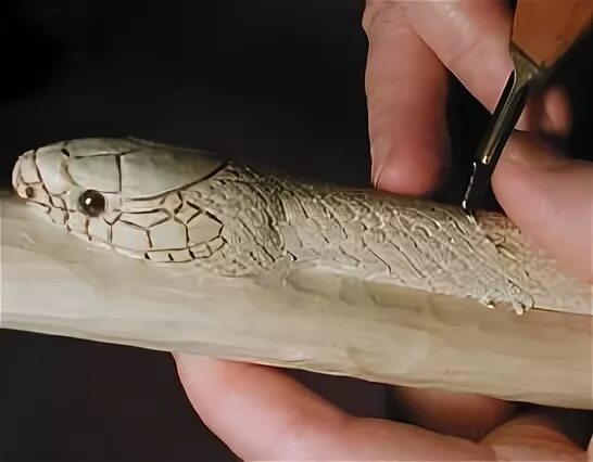 Резьба по дереву змеи фото Snake Stick Carving Tutorial Hand carved walking sticks, Snake wood, Wood carvin