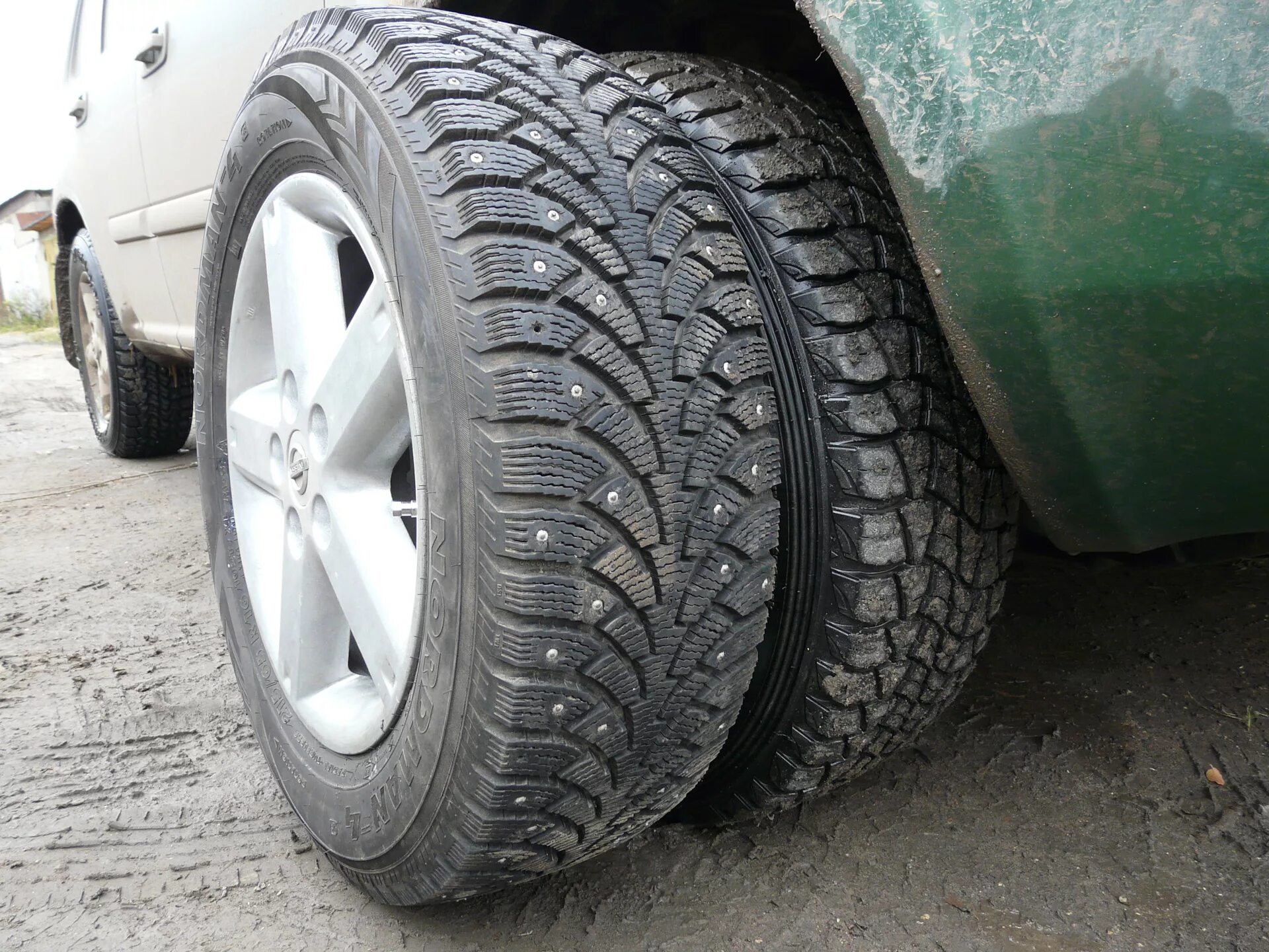 Резина 215 65 16 фото Лапти на зиму Nokian Nordman 4 215/65 R16 - Nissan X-Trail I (t30), 2 л, 2003 го