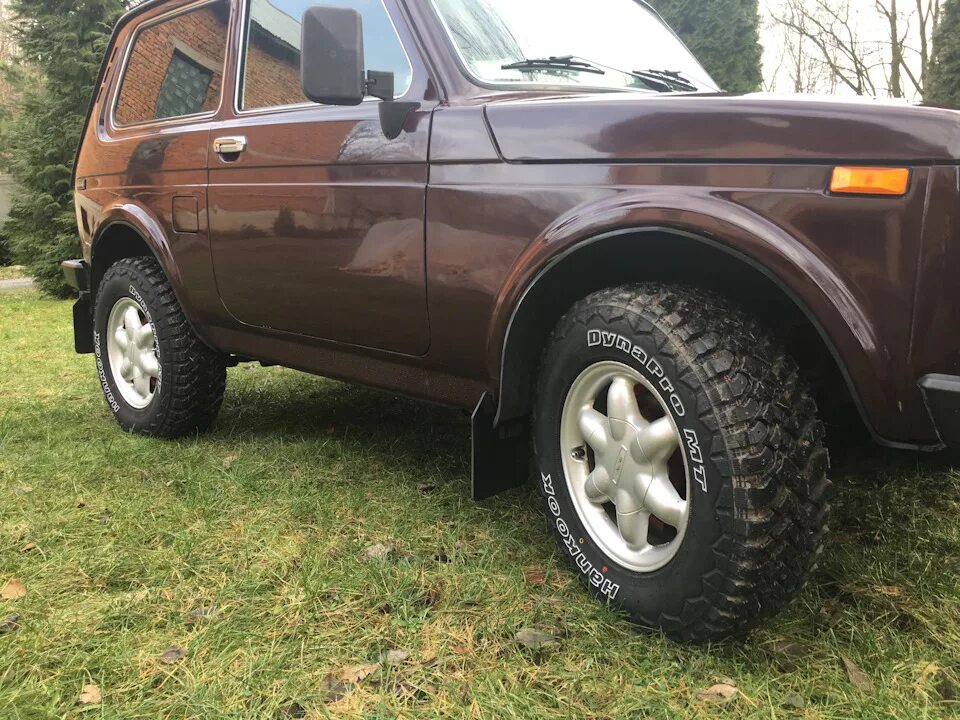 Резина на ниву фото цена Грязевие шыни Hankook dynapro mt rt03 - Lada 4x4 3D, 1,7 л, 2007 года шины DRIVE