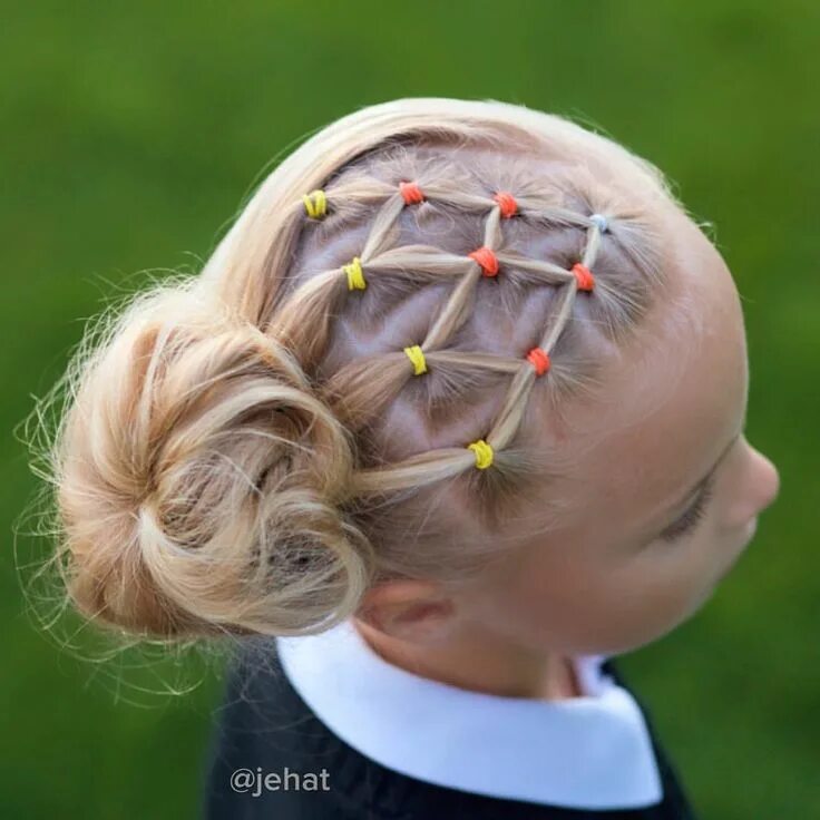 Резиночки на волосах прически Pin on Sports hairstyles