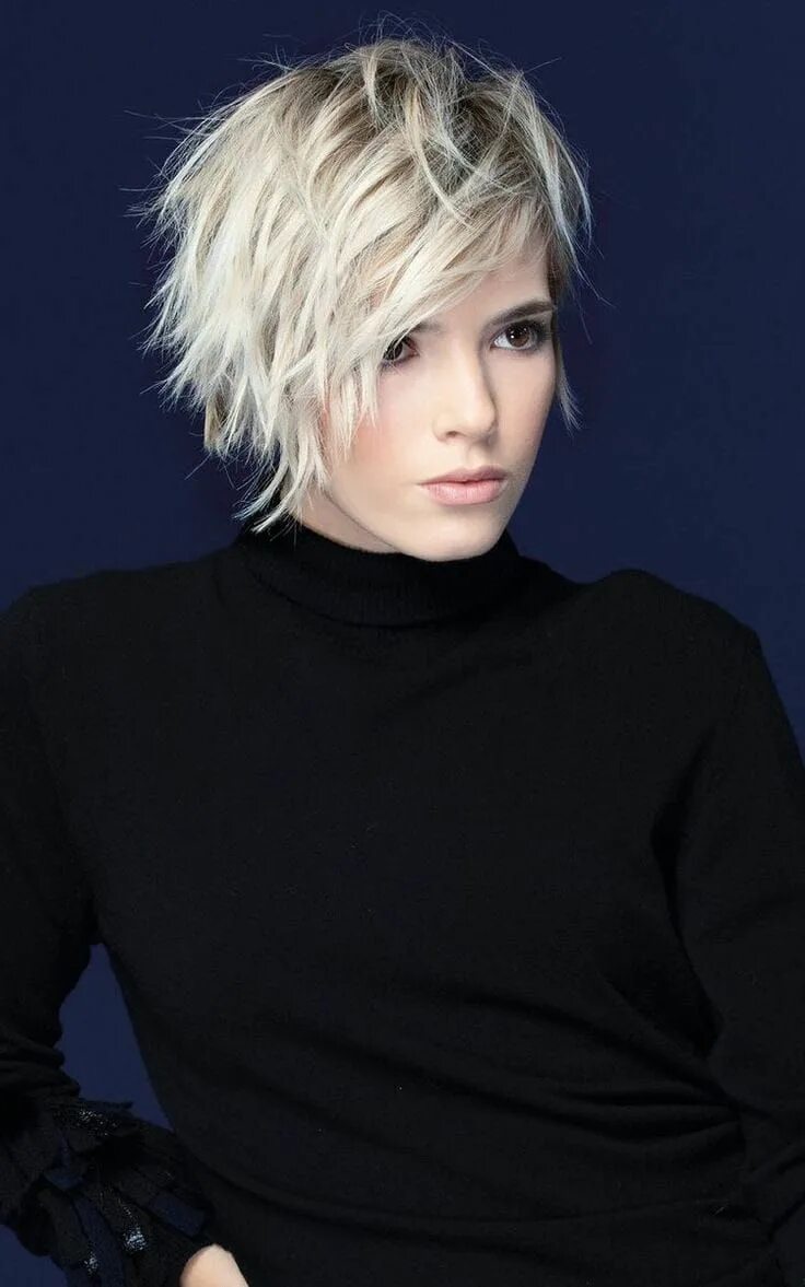 Рваная стрижка фото Short pixie cut in 2023 Short choppy hair, Short hair haircuts, Messy short hair