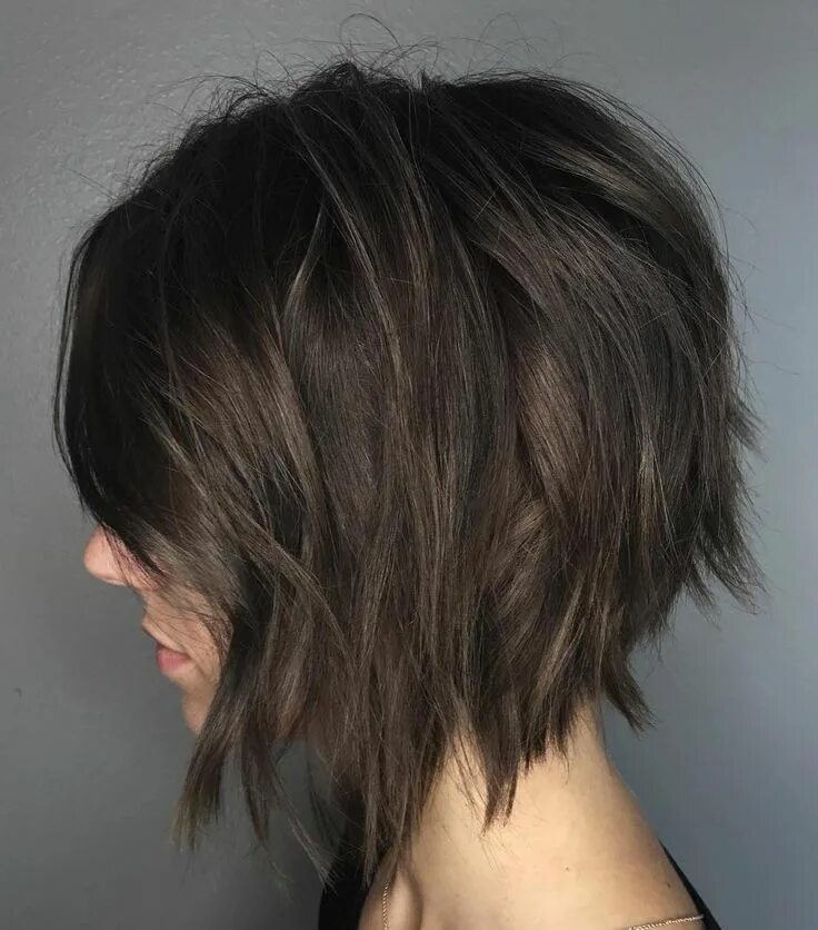 Рваное каре фото вид сзади 60 Messy Bob Hairstyles for Your Trendy Casual Looks Messy bob hairstyles, Wavy 