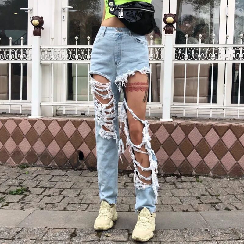 Рваные джинсы ужас моды фото Extremely Destroyed Distressed Ripped Jeans - RippedJeans ® Official Site in 202