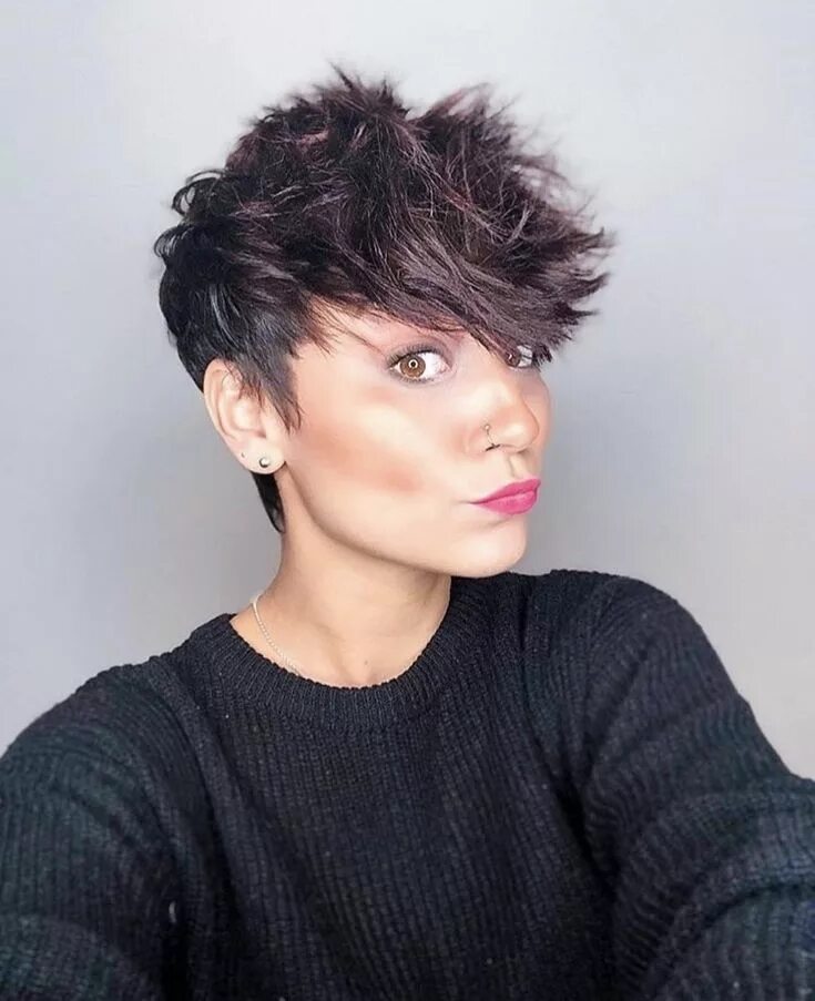 Рваные короткие стрижки женские 2024 Tutorial Cute Pixie From @byelenacortes... #frisuren #hairtutorial #trendhairsty