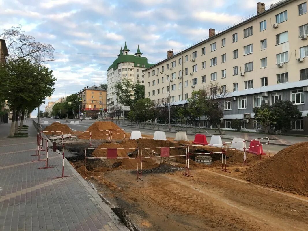 Рвк липецк ул л толстого 23а фото Липчанка спасла автобус от падения в яму на улице Советской - Новости Липецка